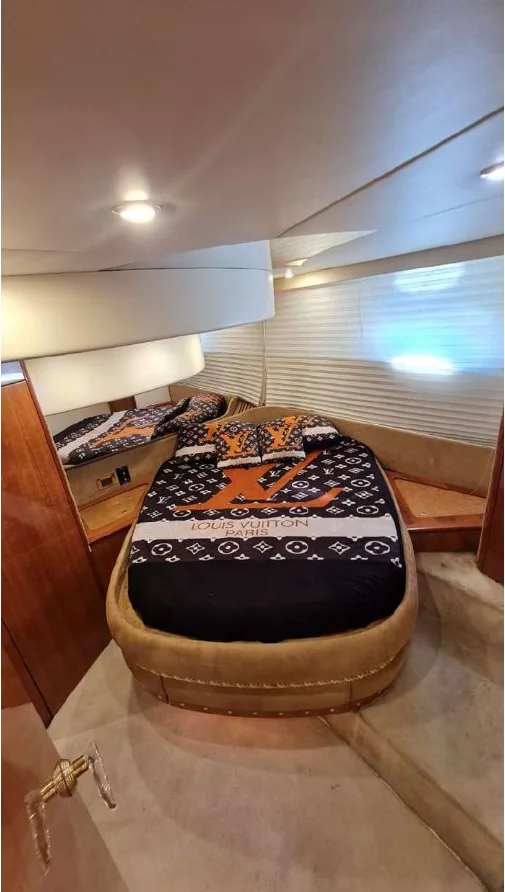 Guest cabin
