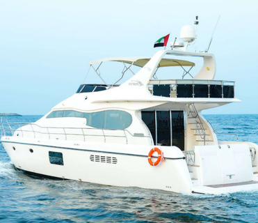 72 Feet Yacht – VIP Yacht Experience Dubai Ideal For Sunset Cruises